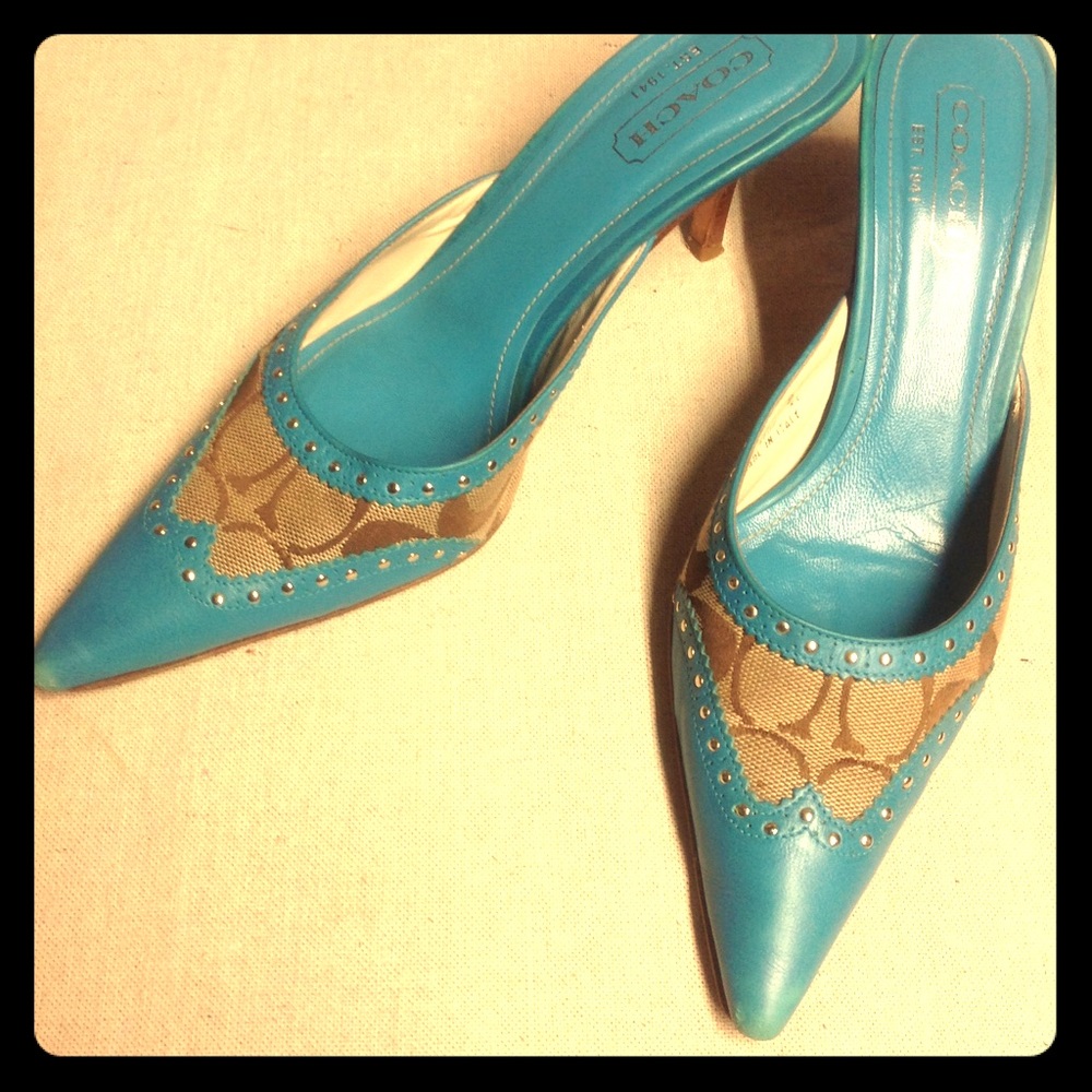 Coach mules w/kitten heel