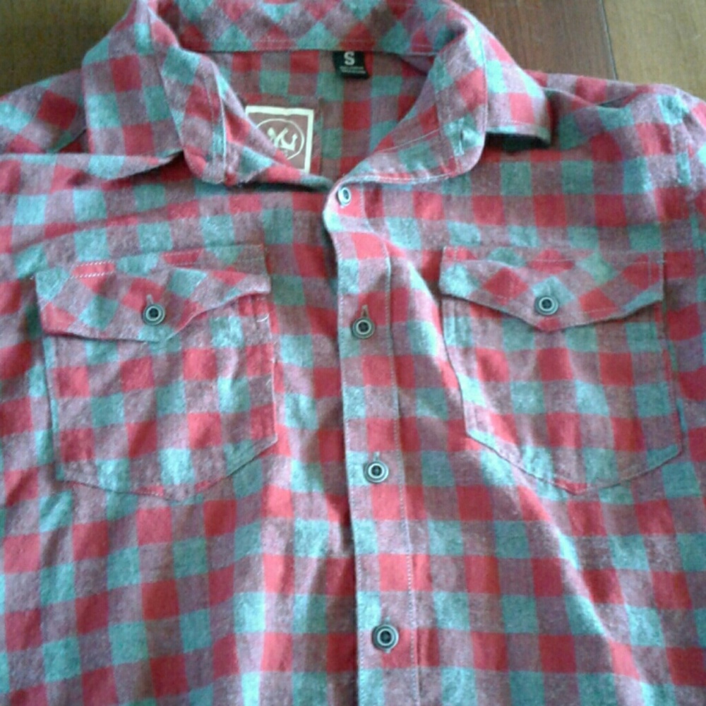 Flannel - Picture 3 of 4