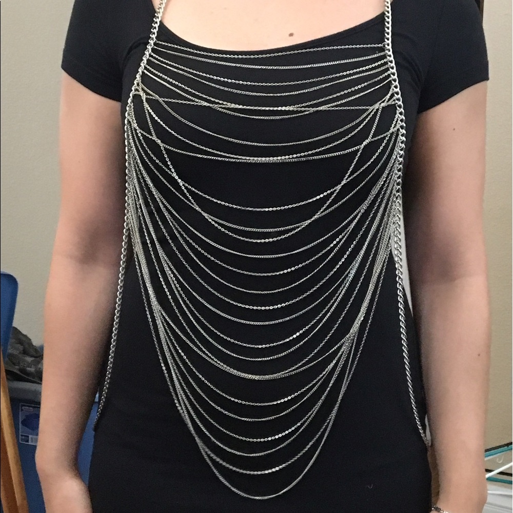 Body necklace