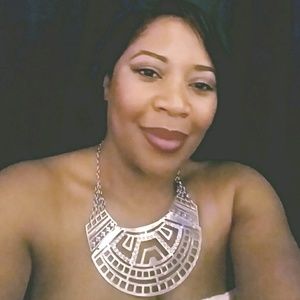 Meet your Posher, Tonya