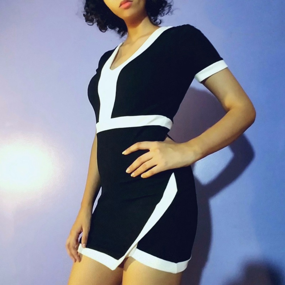 NWOT A'gaci Black and White Bodycon Mini Dress