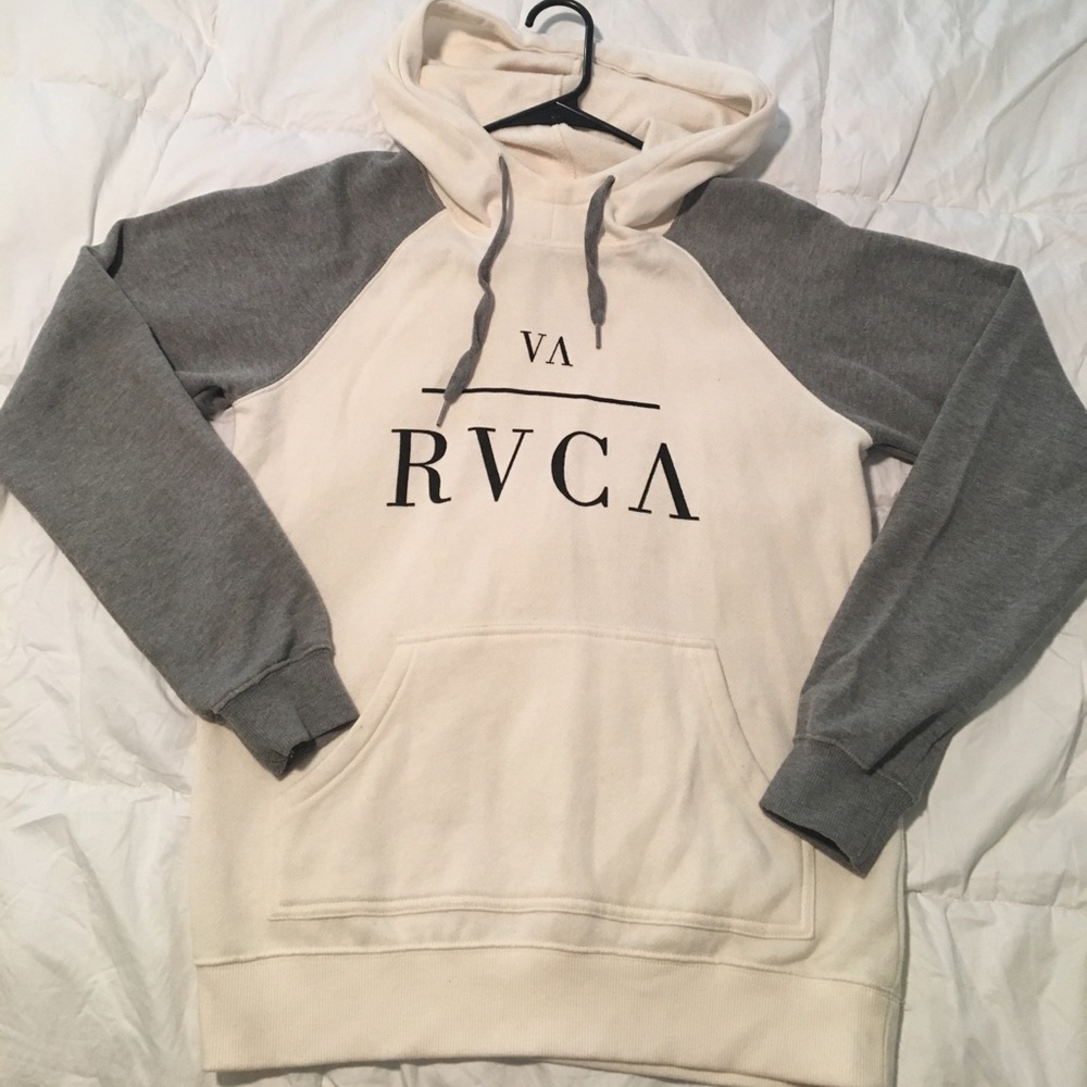 RVCA HOODIE
