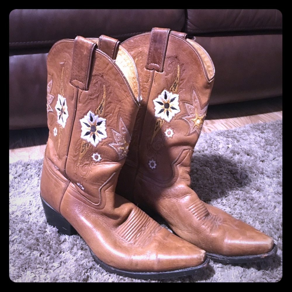 Tan Flower Embroidered Sonora Cowboy Boots