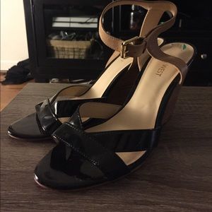 Nine West Black and Tan wedge