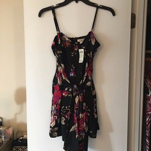 Arden B. Floral romper NWT