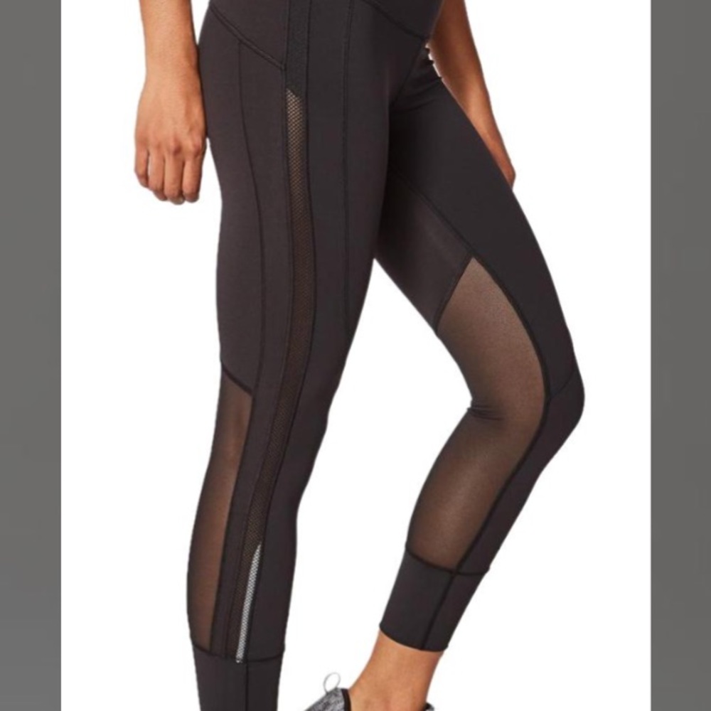 Lululemon Hit It 7/8 Tight