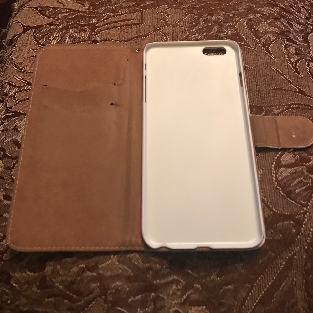 iPhone case - Picture 2 of 3