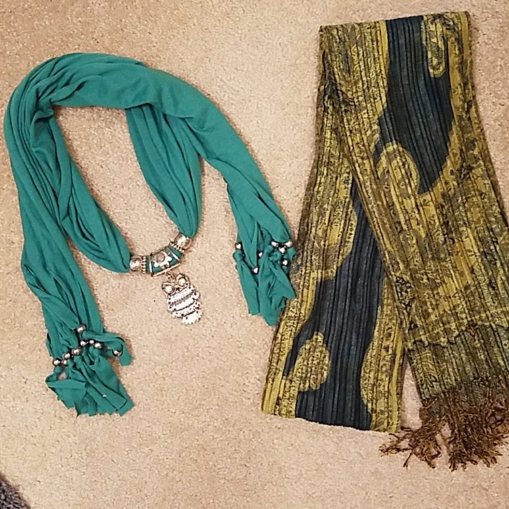 Scarfs
