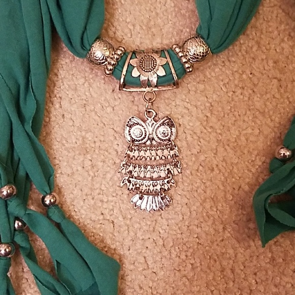 Scarfs - Picture 2 of 2