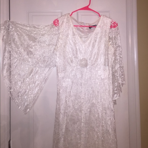 Mister J Dresses & Skirts - Flower Child Vintage floor length lace dress