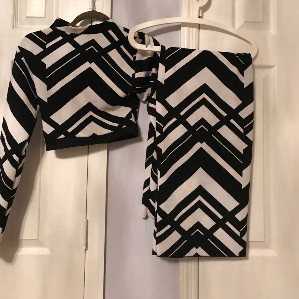 Two-piece handmade skirt Long sleeve shirt