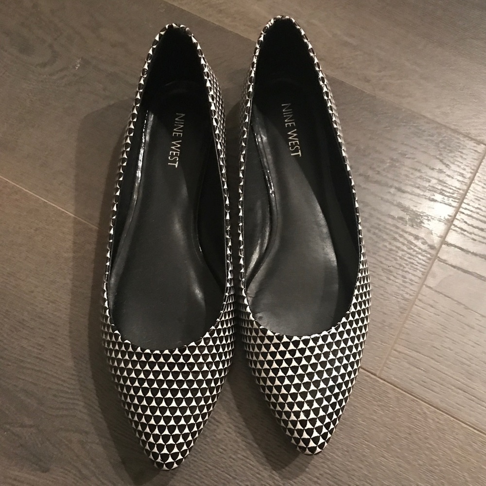 Black & White Nine West Flats