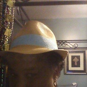 Meet your Posher, Kim