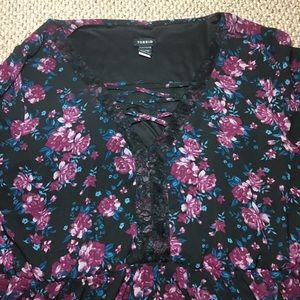 sale! Torrid 3x peasant shirt. Wide sleeves.