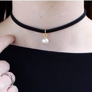NWT Kamal Beverly Hills Pearl Choker