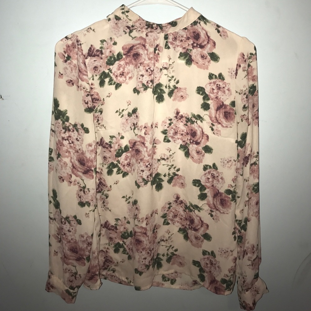 Women's pink floral long sleeve blouse size S