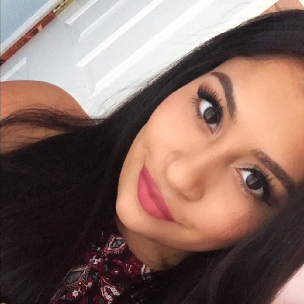 Meet your Posher, Kiani