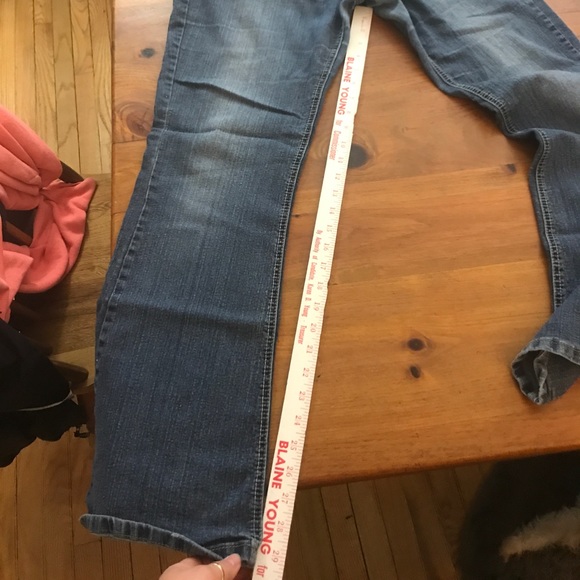 Reign Jean - Picture 5 of 6