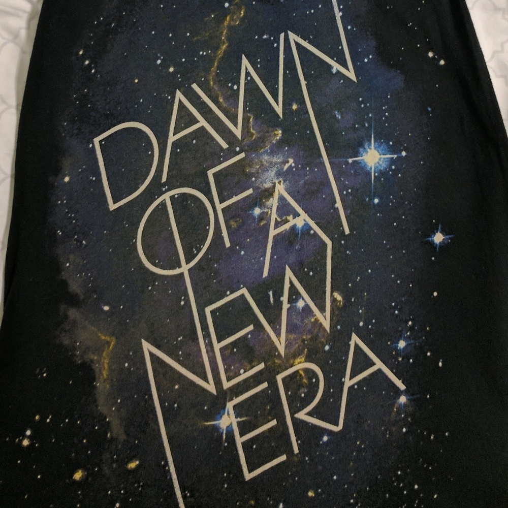 Graphic space long tank