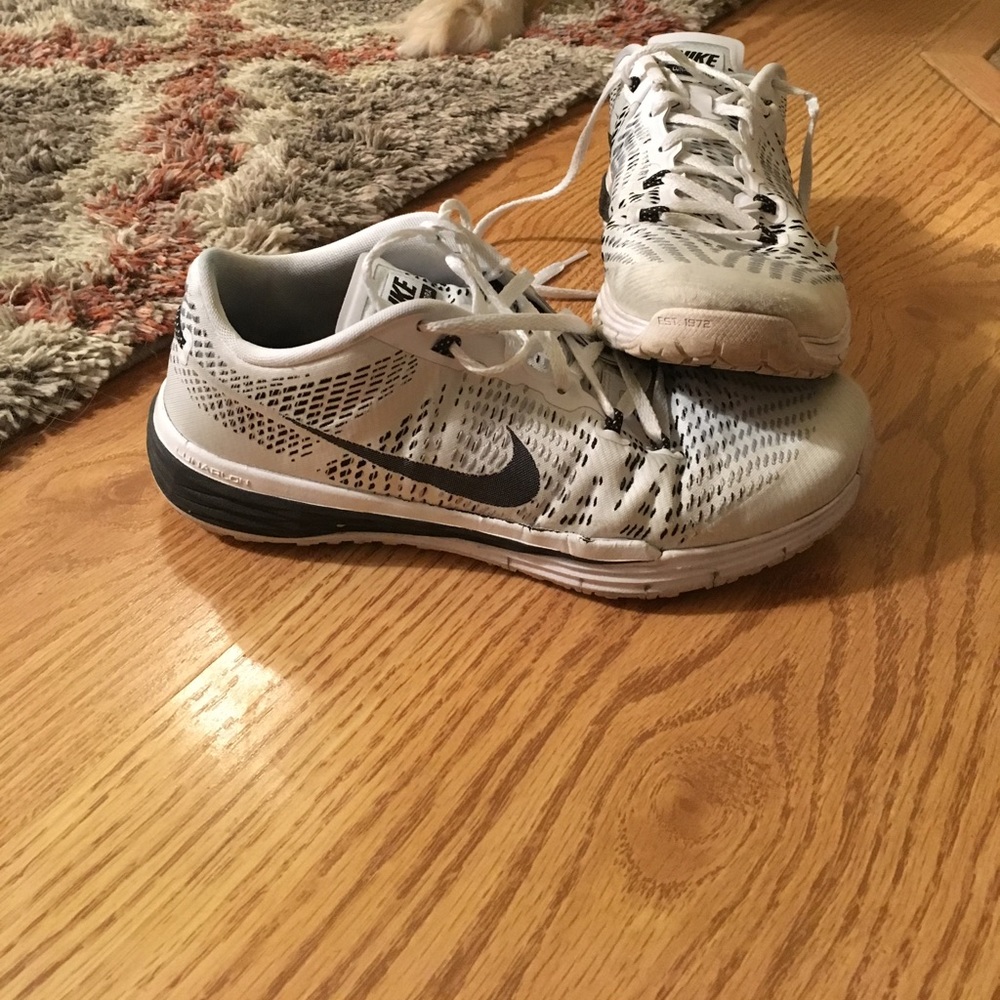 Men's Nike Lunar Caldra shoes size 9