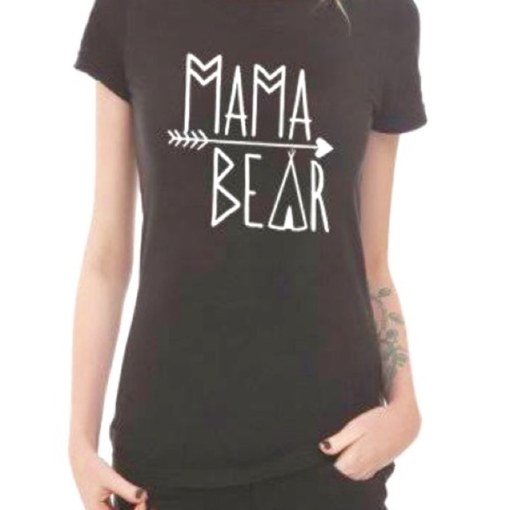{mama bear} t-shirt 🐻