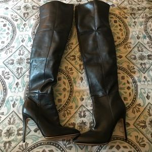 NEW, NEVER WORN!! Over the knee boots by GUESS!