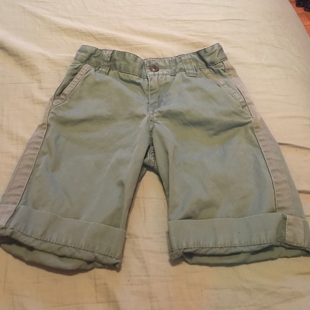 Gap Bermuda shorts. Light green.