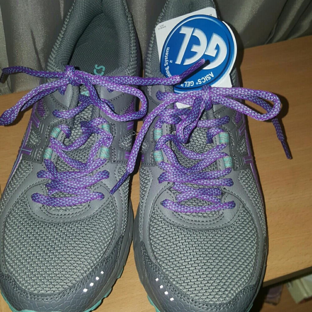 Asics - Picture 3 of 7