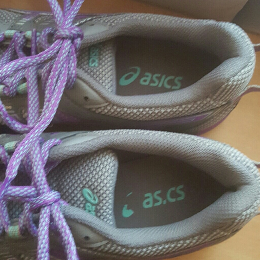 Asics - Picture 4 of 7
