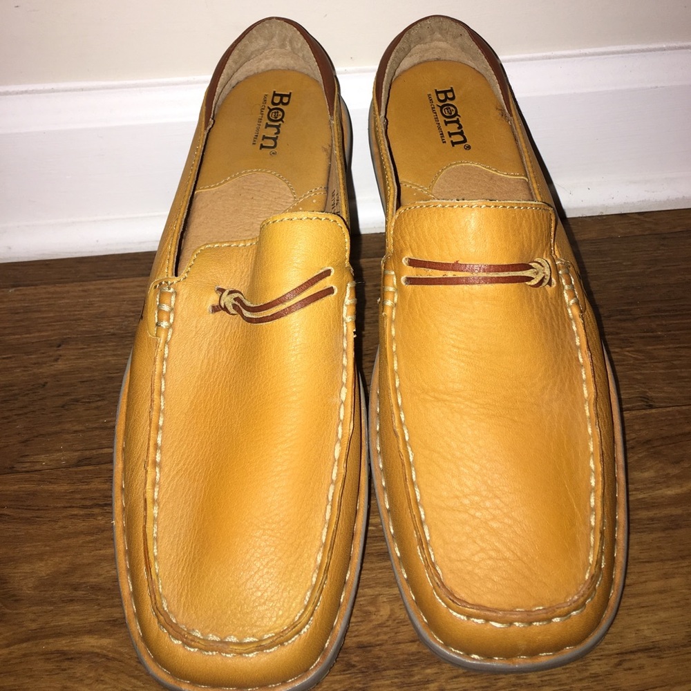 Born leather slides.