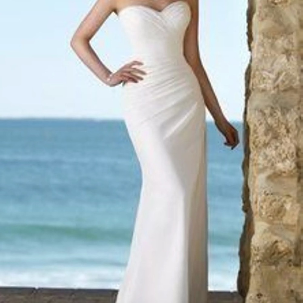 Ella Rosa wedding dress