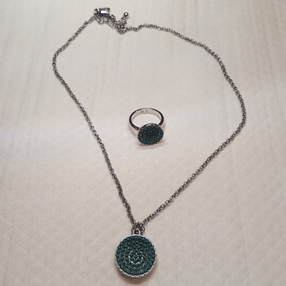 Lia Sophia Disc necklace and ring set