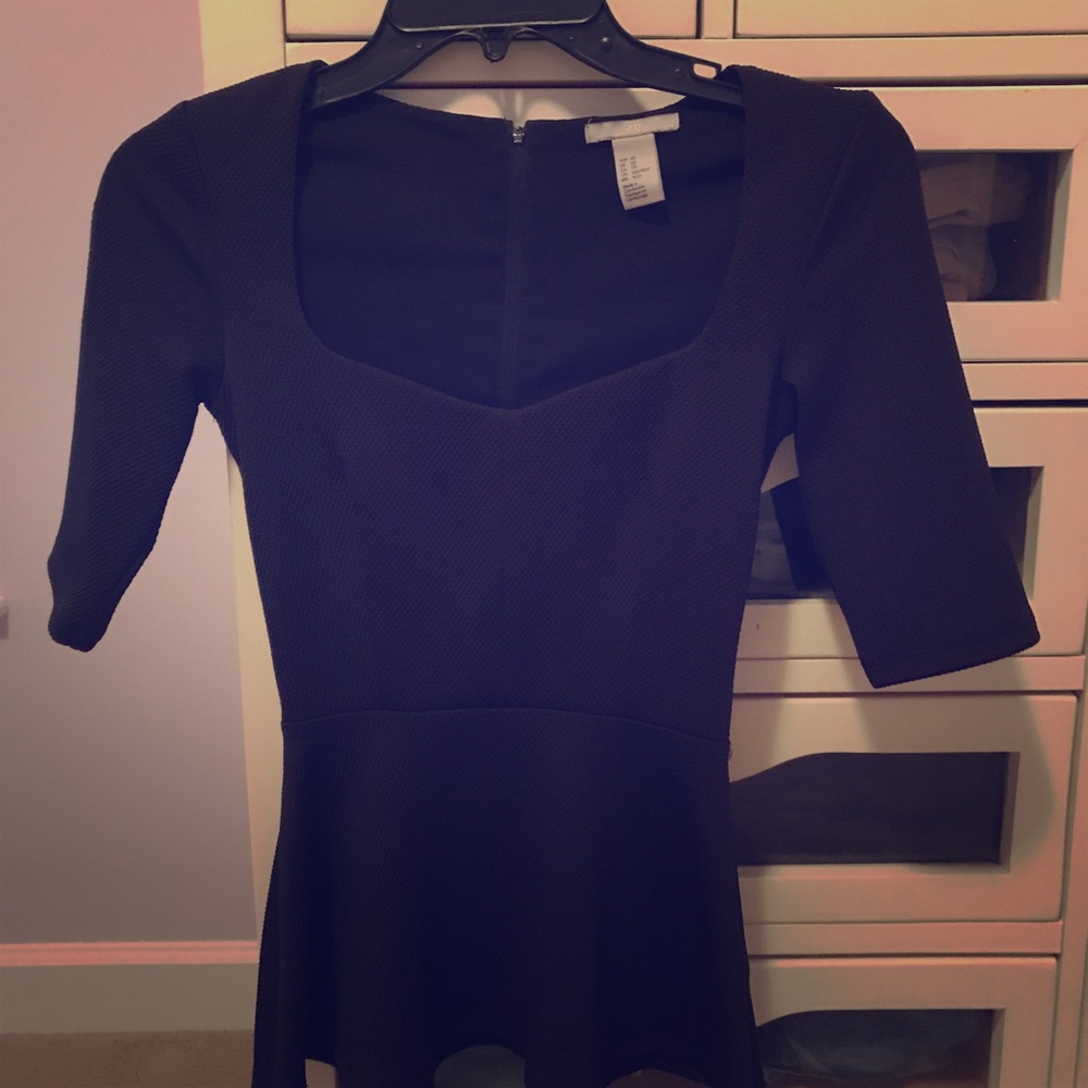 So cute peplum H&M top (XS)