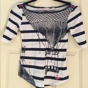 Anthropologie Tee / Size XS