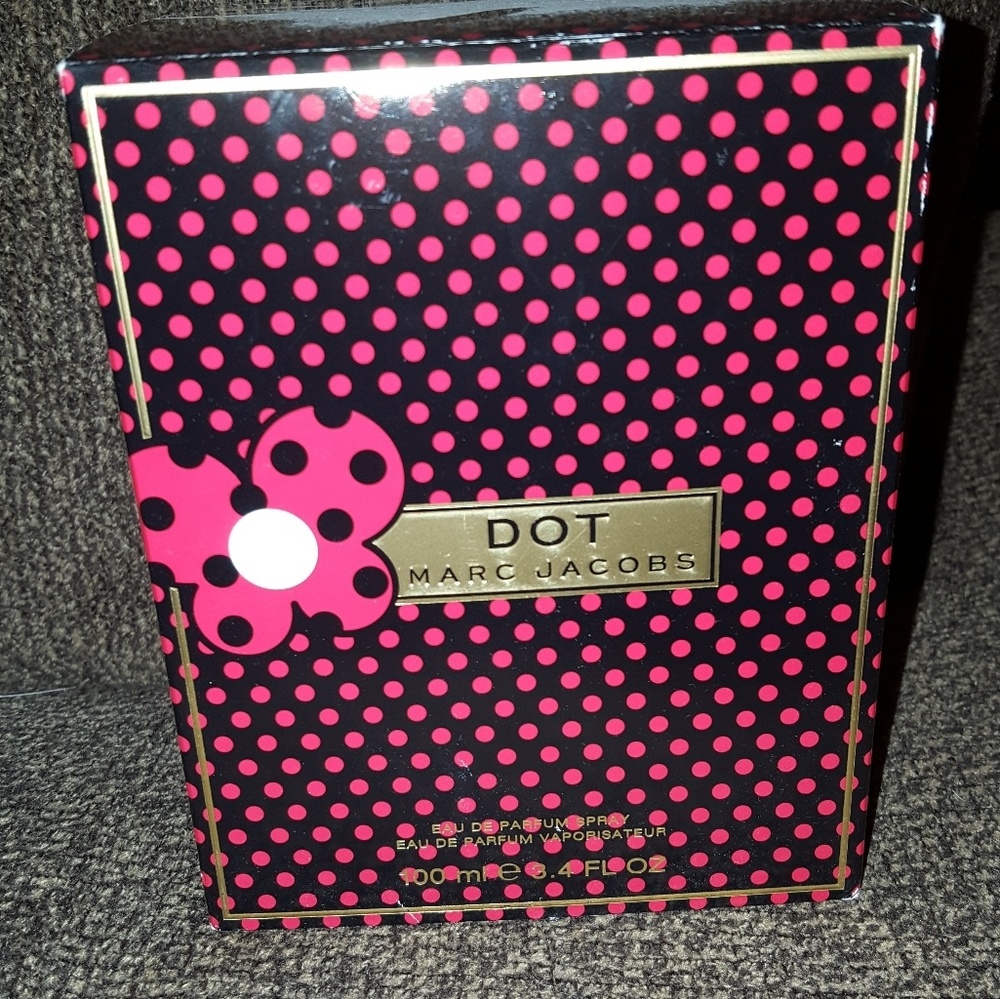 Marc Jacobs DOT parfum spray