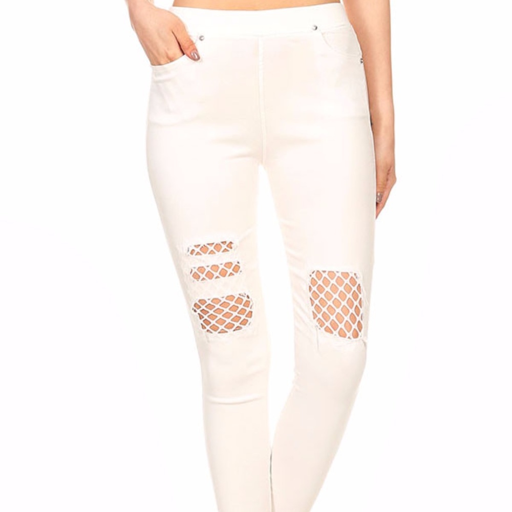 White fishnet jeggings distressed NWT