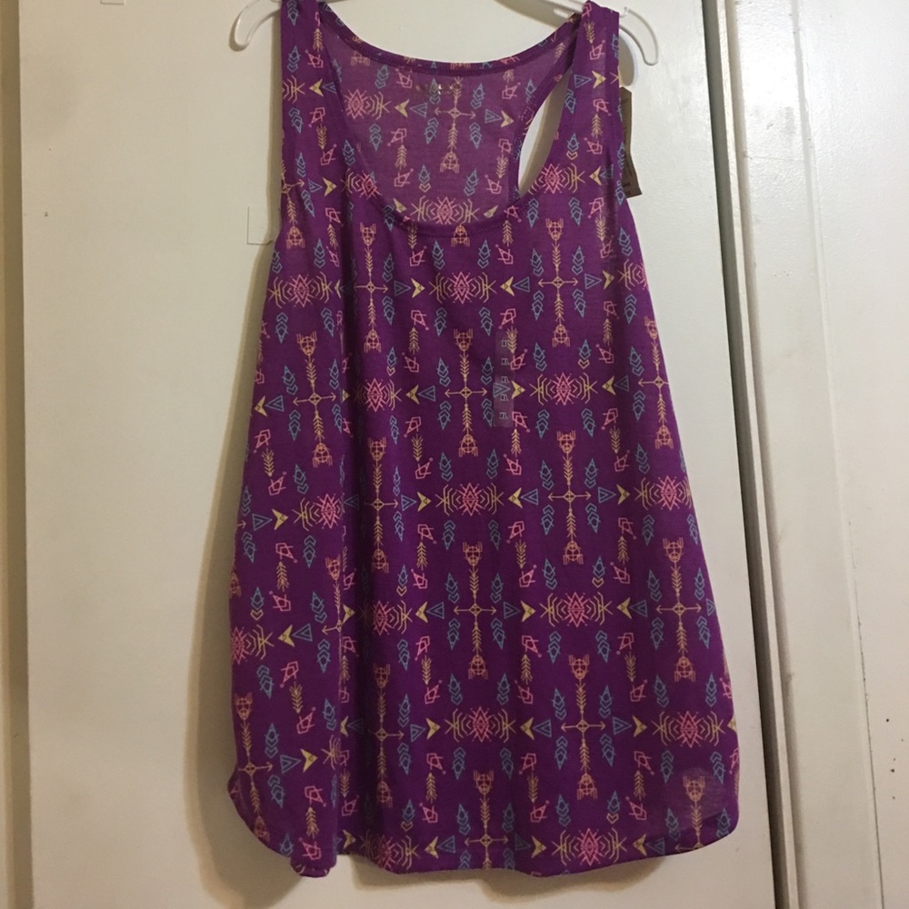 Multi colored tank