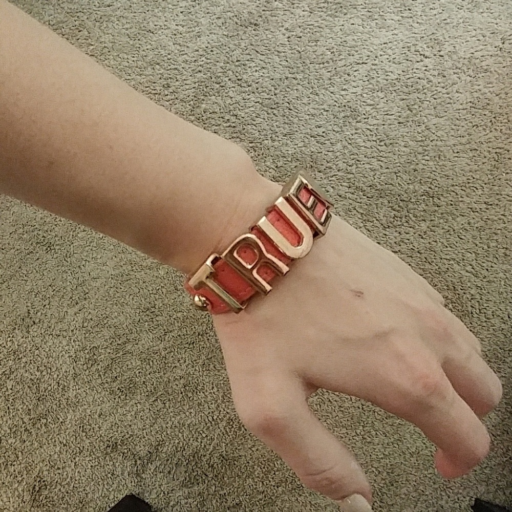 BCBG Arm Band