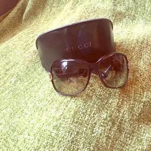 REAL Gucci Sunglasses w/ Classic Buckle