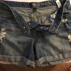 Gap Sexy Boyfriend Short