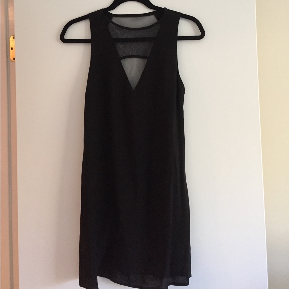 The perfect little black dress!