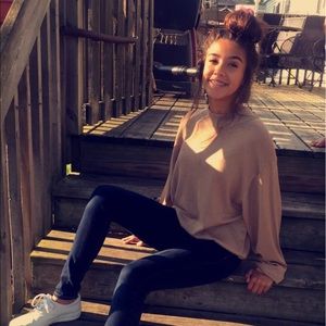 Meet your Posher, Noelia