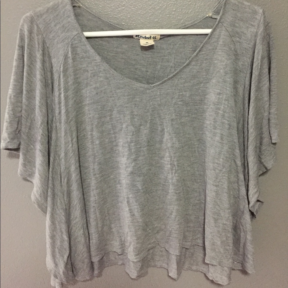 Grey flowing t shirt