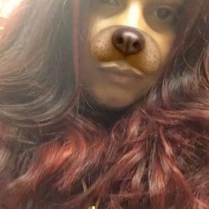 Meet your Posher, Cristal