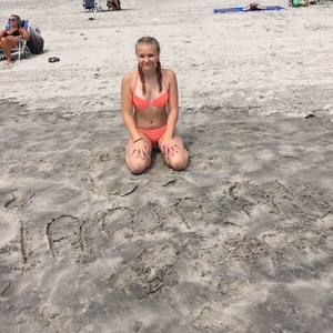 Meet your Posher, Hannah