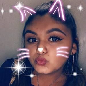 Meet your Posher, Karina