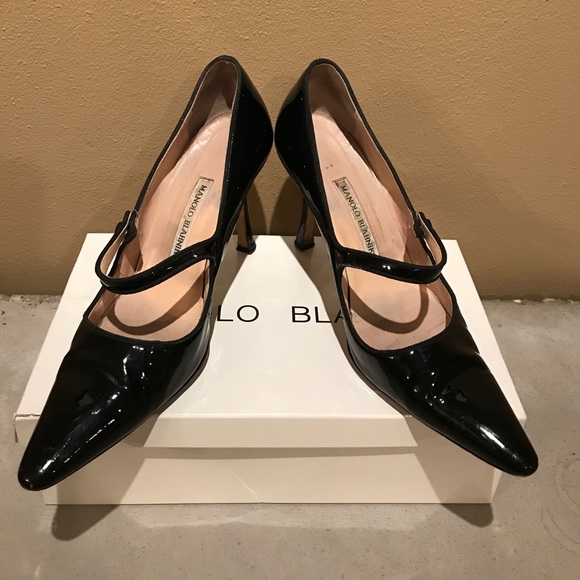 manolo blahnik mary jane shoes