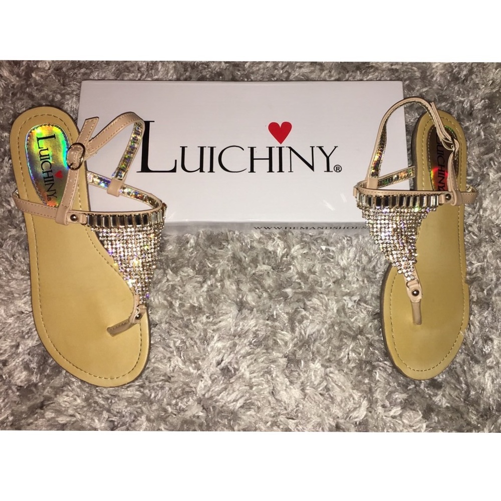 Luichiny size 7 sandals