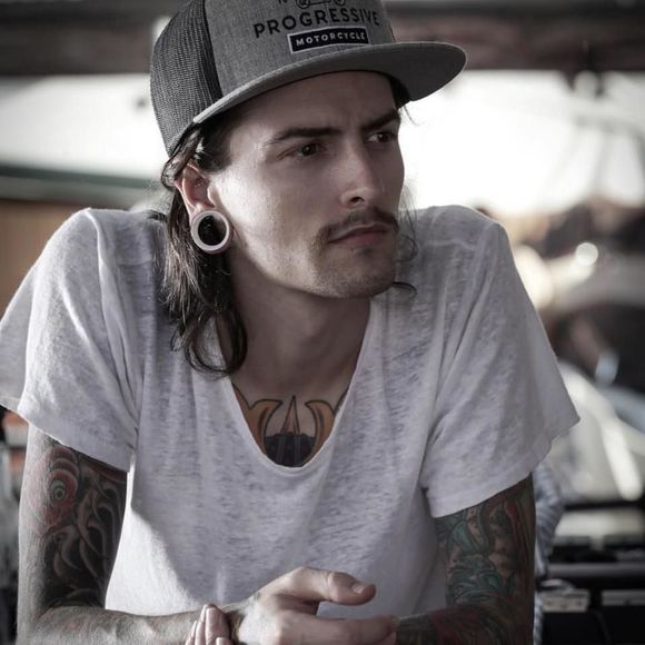 Meet your Posher, Brandon - Picture 1 of 1