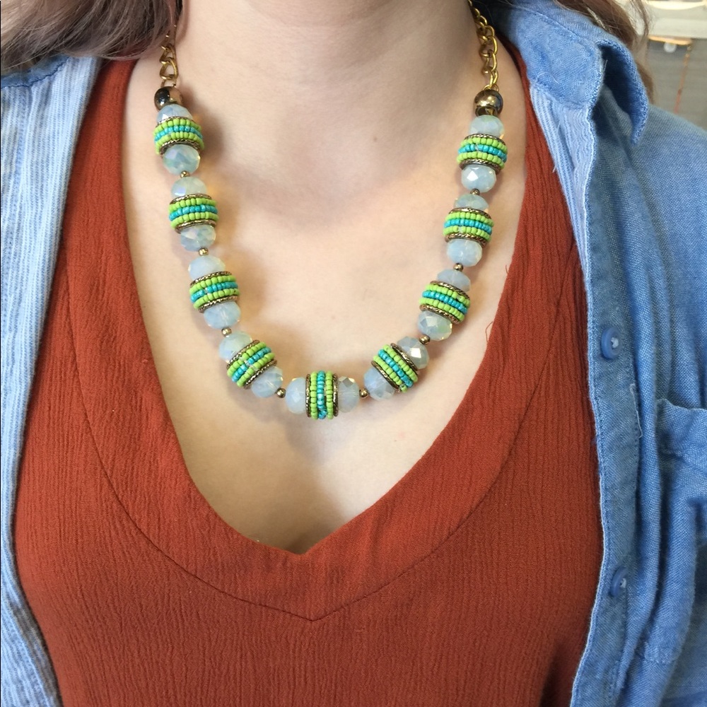 NWT blue/green crystal and beaded necklace